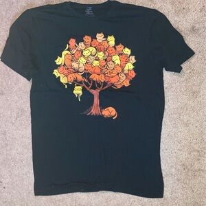 autumn kittens black graphic tee